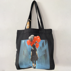 Ecoshoper Girl and balloons